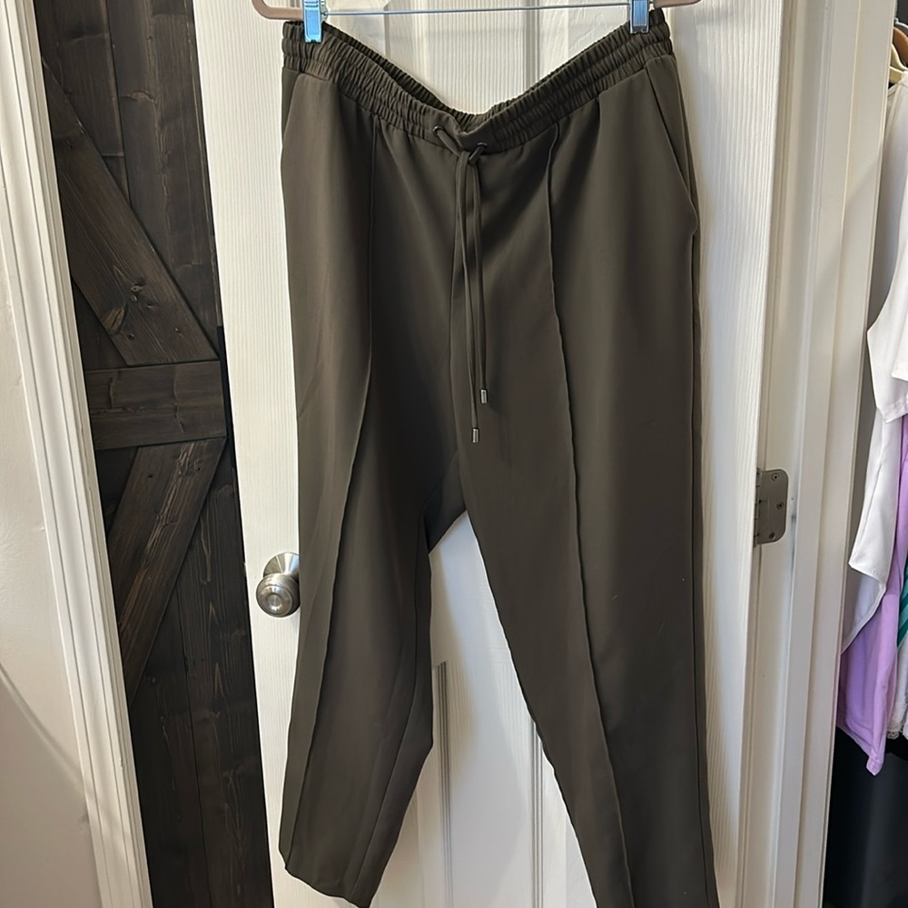 Nine West XL olive green drawstring jogger pant